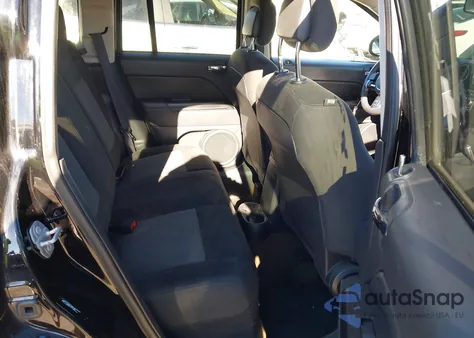 2016 Jeep Compass Sport z USA, uszkodzony, nr VIN 1C4NJDBBXGD778107